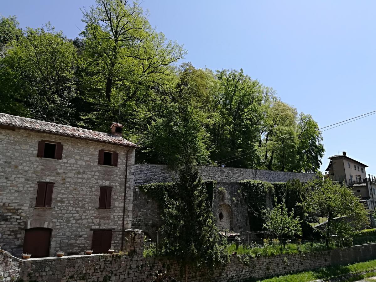 Civico 10 Hotel Gubbio Eksteriør billede